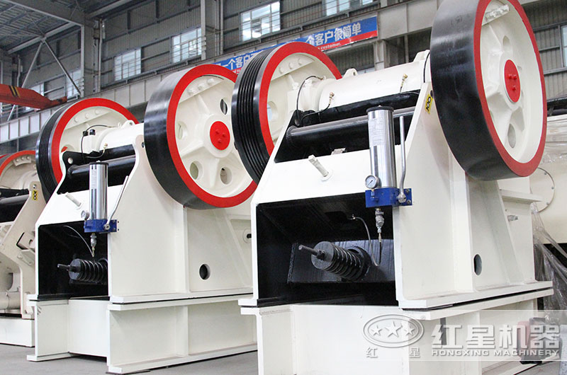 颚式破碎机,深腔破碎 颚式破碎机,深腔破碎