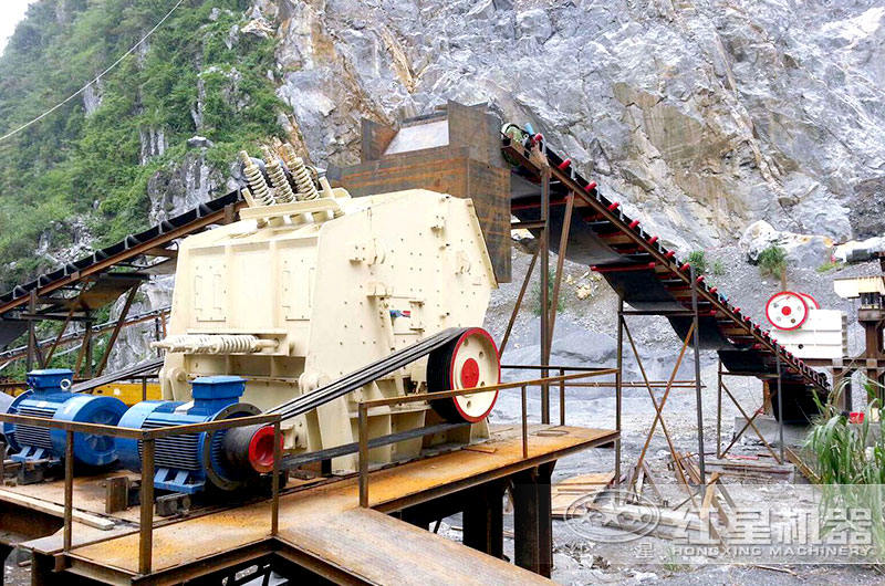 石灰石破碎生产现场